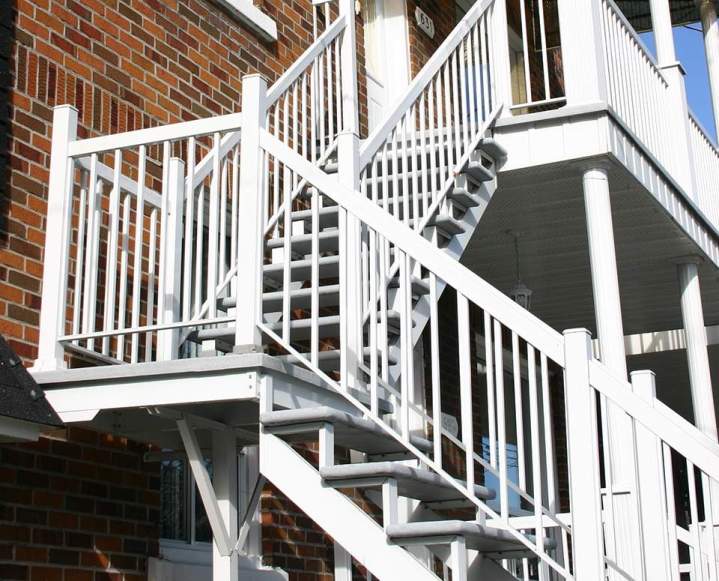 Vendre escalier en aluminium Québec